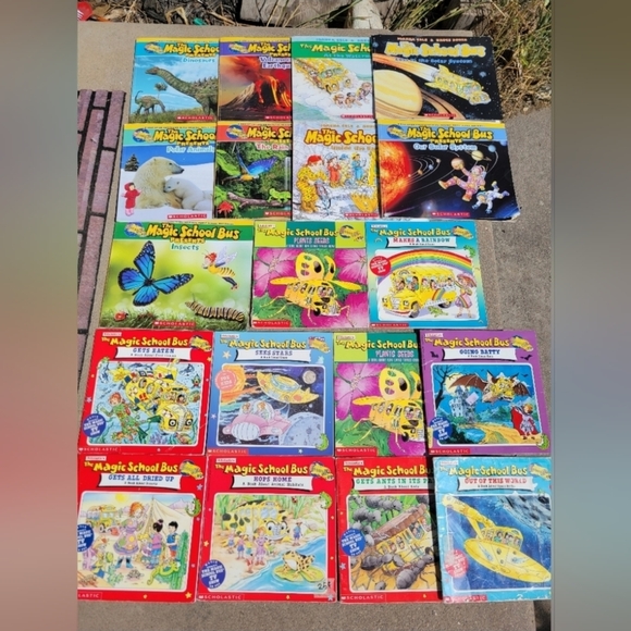 Magic School Bus Kids Book Set - Picture 1 of 5